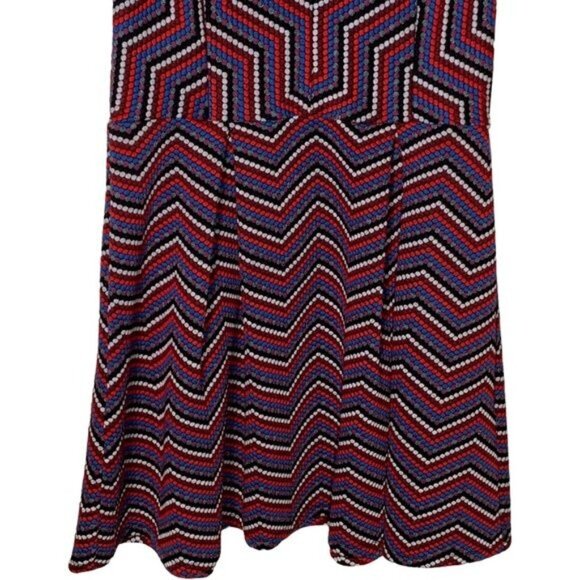 BCBGeneration Red Navy Chevron Fit & Flare Dress Size 10 - Picture 8 of 10